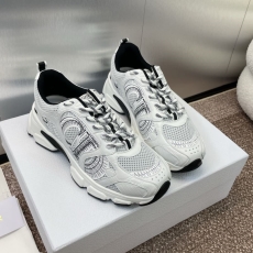 Christian Dior Sneaker